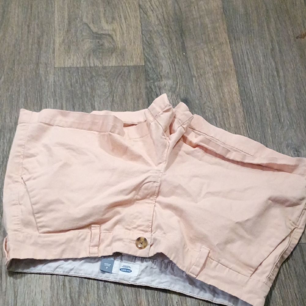 Old Navy Women's Soft Pink Bermudas - Picture 6 of 6